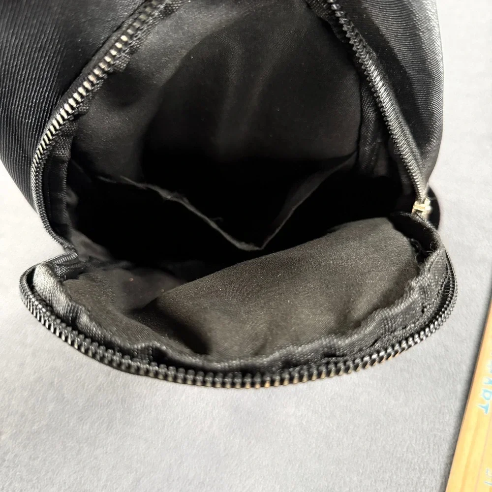 Black Crossbody Sling Bag Mens Womens Chest Pack Travel Shoulder Bag Minimalist